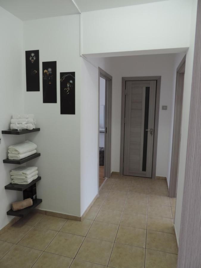 Victoriei Boulevard Private Apartment บราชอฟ ภายนอก รูปภาพ